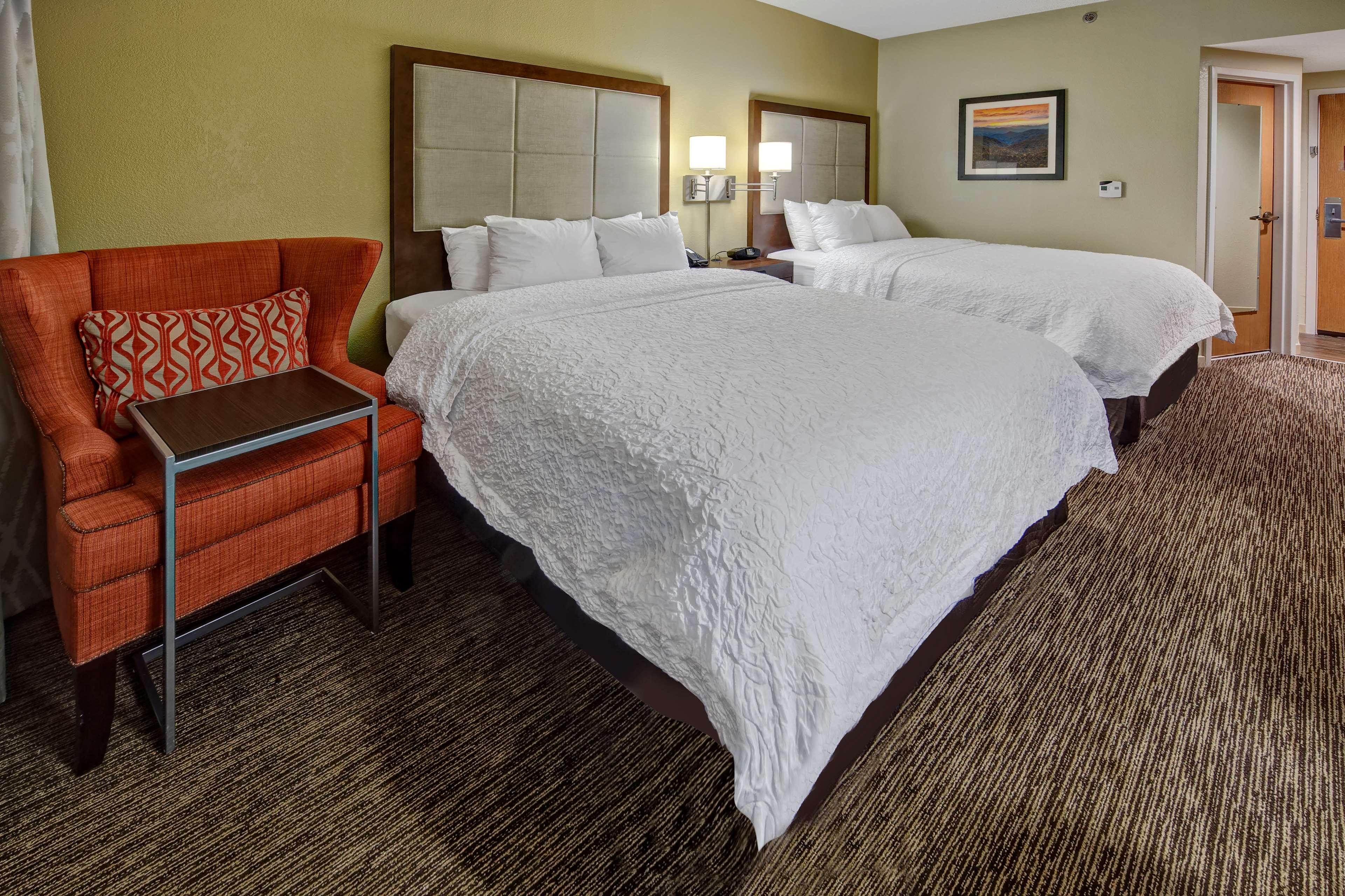 Hampton Inn Concord/Канаполис Екстериор снимка