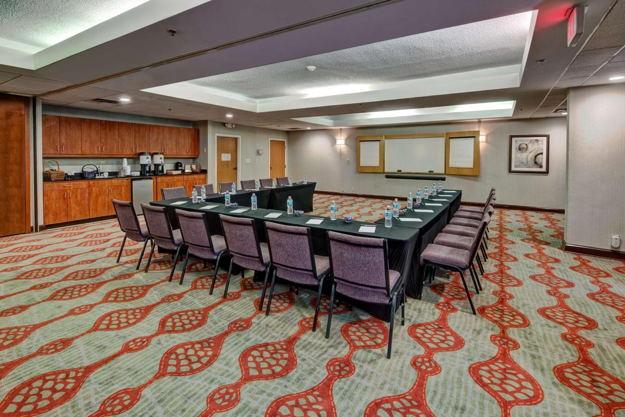 Hampton Inn Concord/Канаполис Екстериор снимка