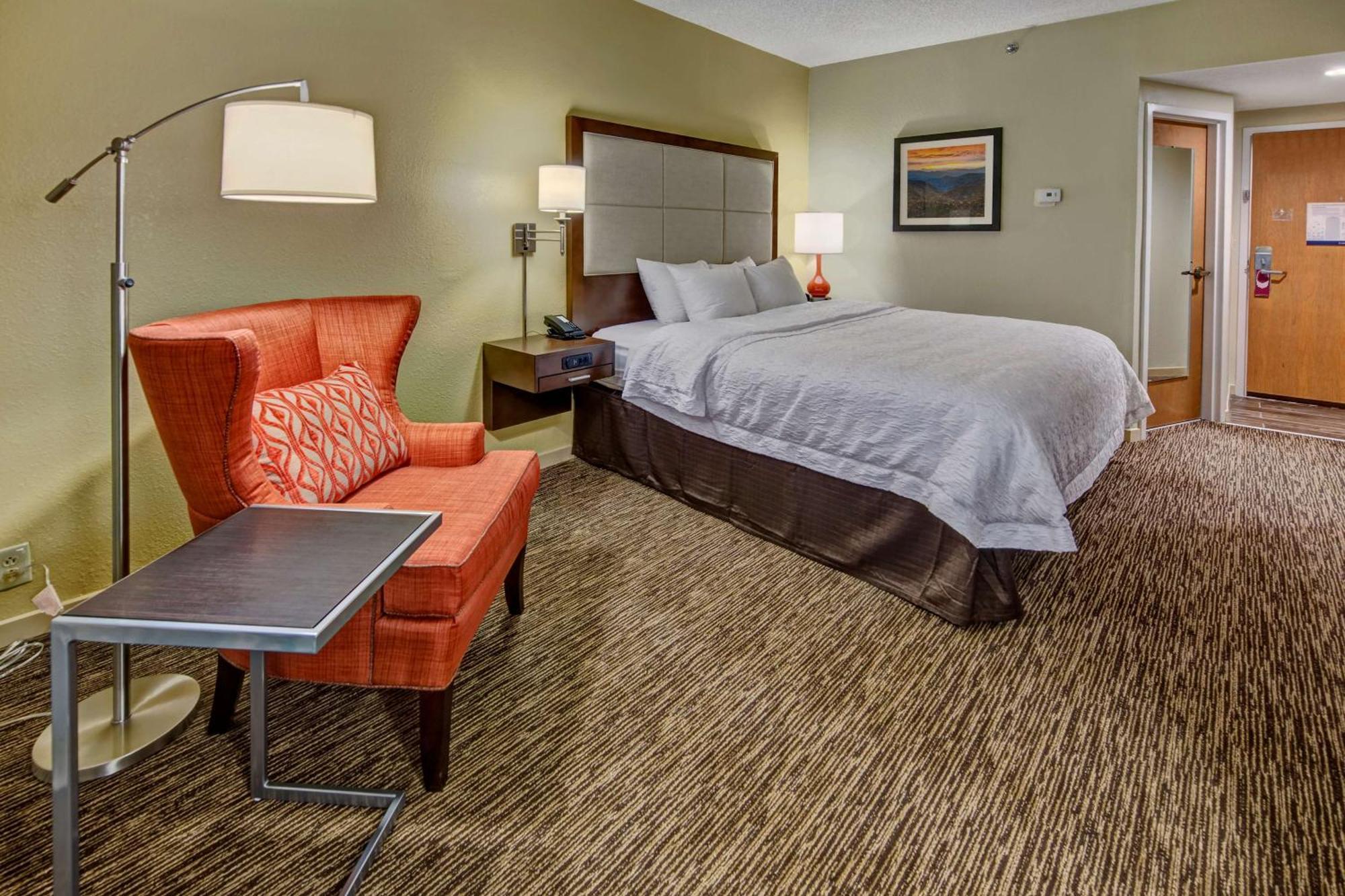 Hampton Inn Concord/Канаполис Екстериор снимка